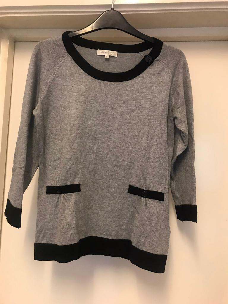 Ladies Top Size S 