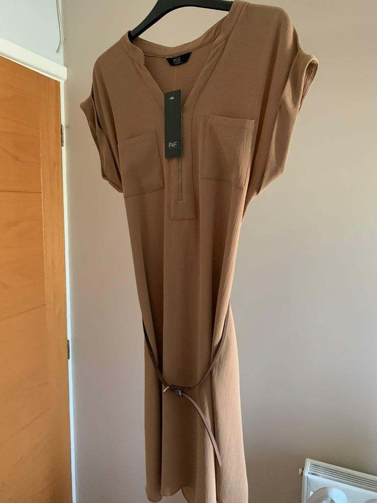 Ladies camel belted dress/over top size 6 - new - (would fit a size 6/8)