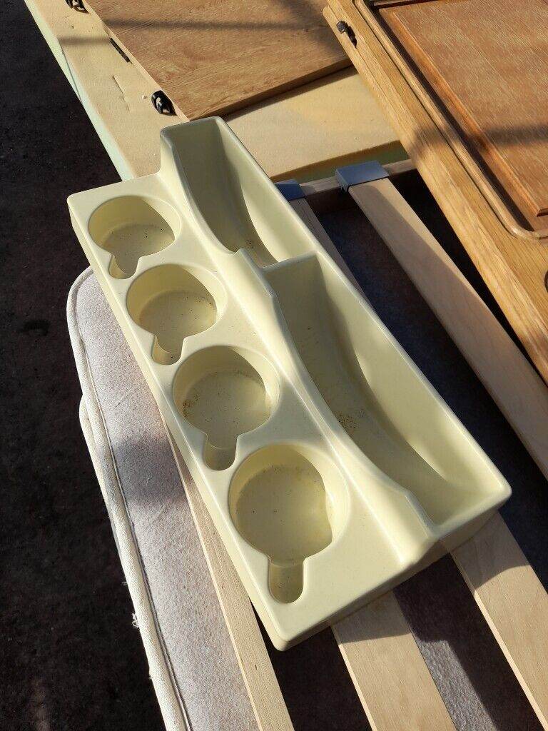 Caravan plate cup holder
