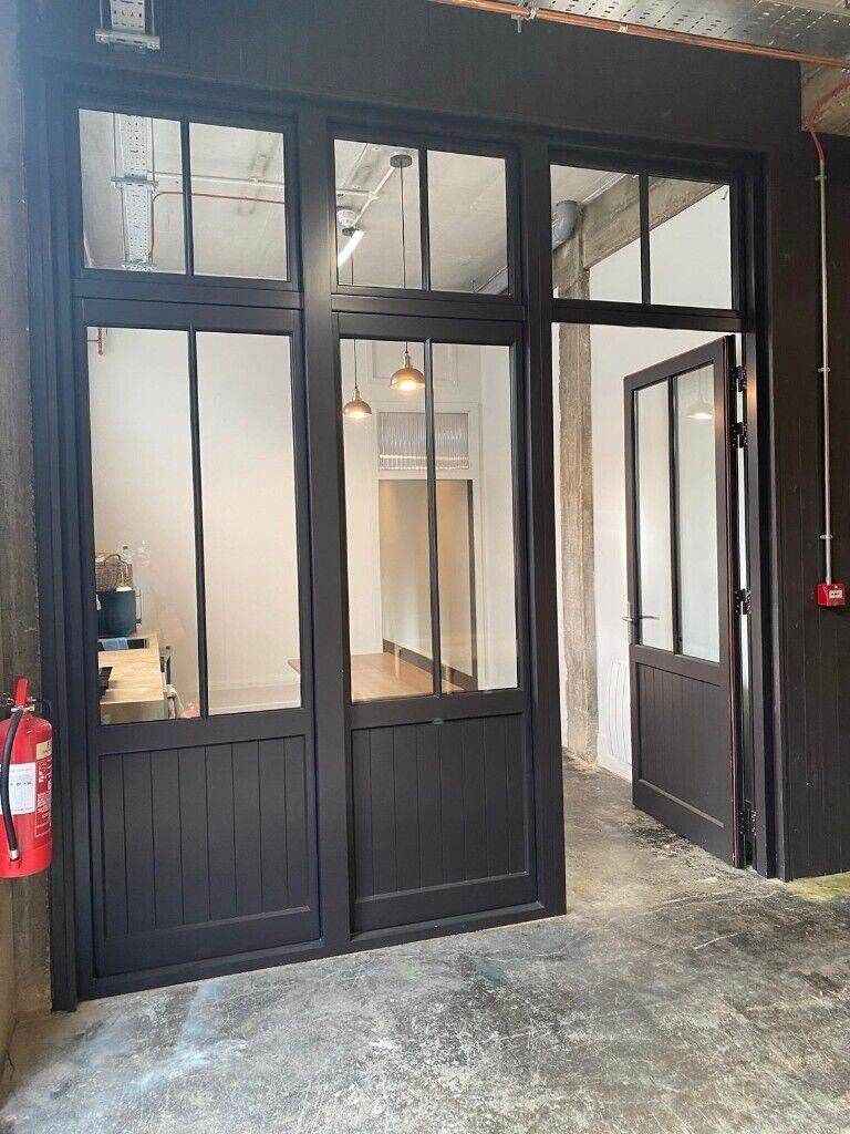 SHARED | 𝗖𝗥𝗘𝗔𝗧𝗜𝗩𝗘𝗦 | Artist studio space in 𝗪𝗘𝗦𝗧 𝗟𝗢𝗡𝗗𝗢𝗡, NW10 6LD.