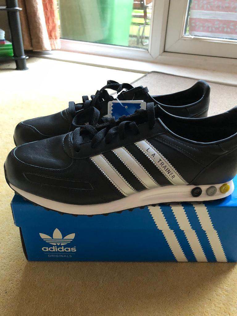 ADIDAS ORIGINALS BRAND NEW LA TRAINERS BLACK + WHITE 9.5 DEADSTOCK