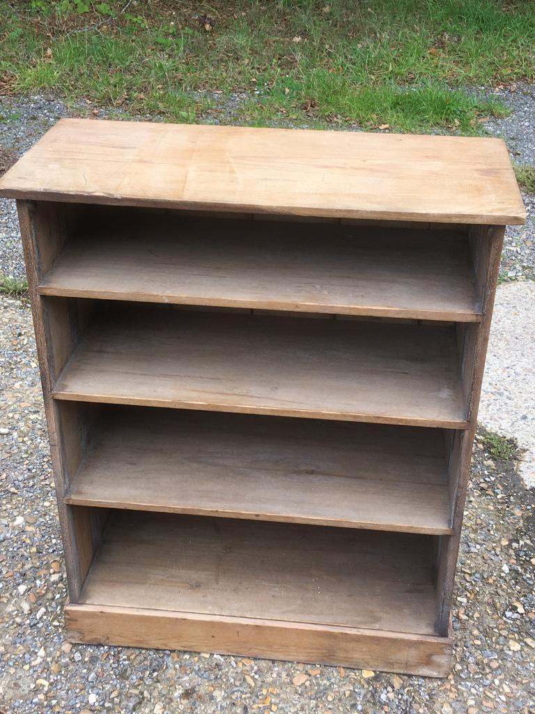 Book/ towel shelf