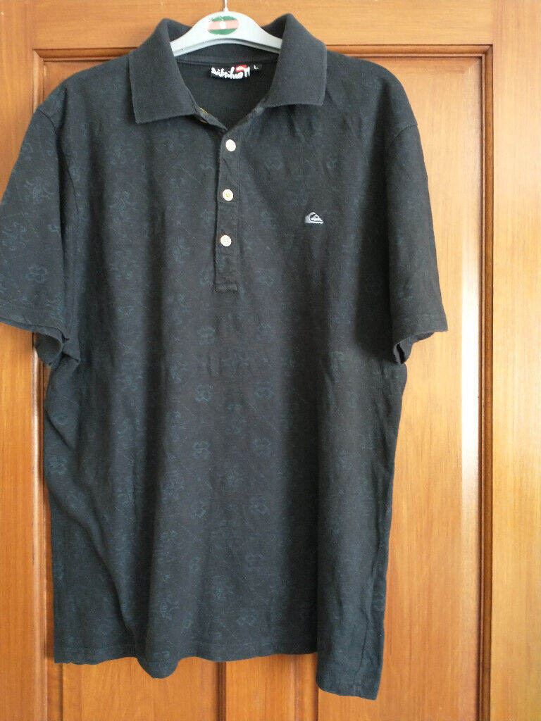  QUIKSILVER POLO-tSHIRT. CHEST 38ins. approx.