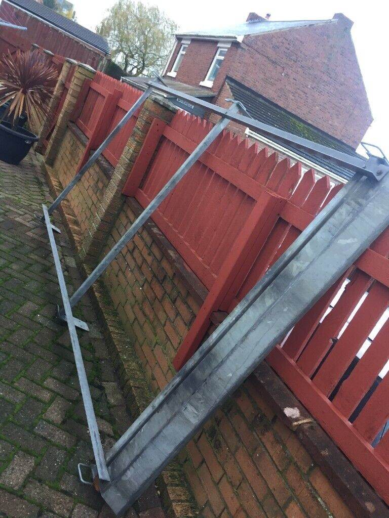 Van roof rack (no brackets)