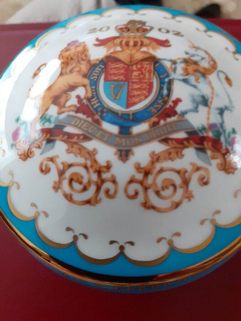 The Royal Collection Domed Pill Box