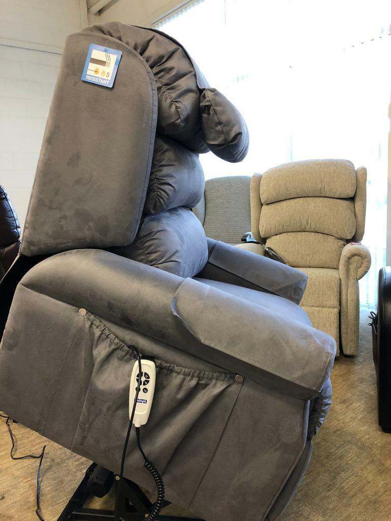 Electric riser chair 