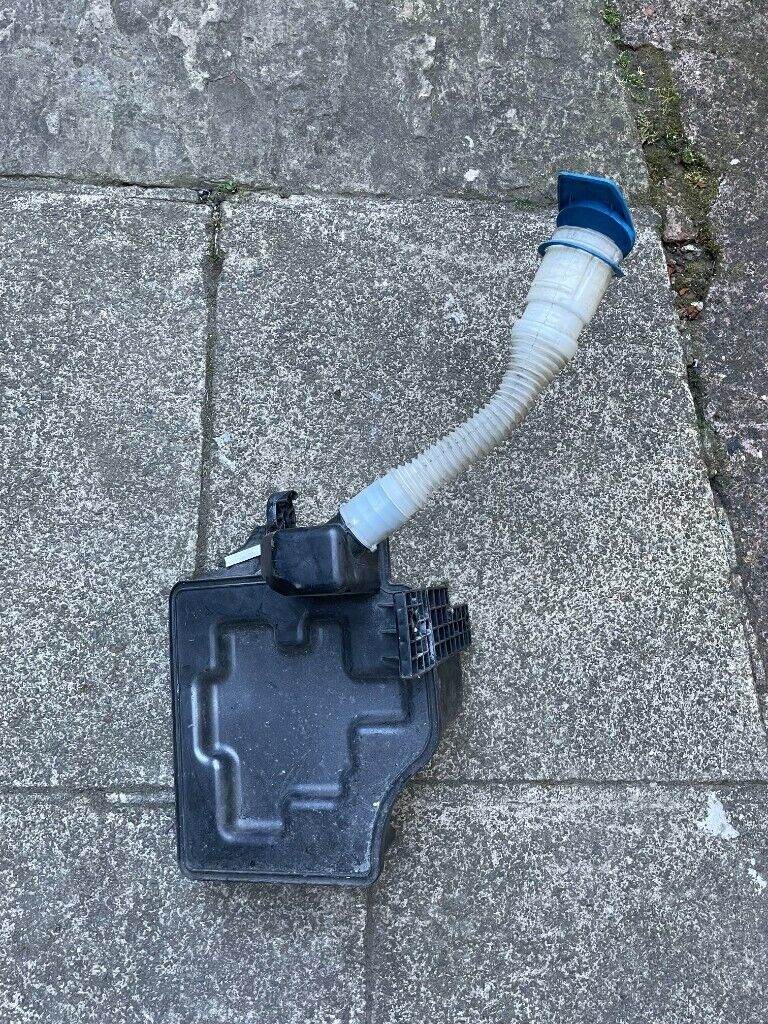 VOLKSWAGEN POLO 2009-2017 MK5 (6R)  AUDI A1WINDSCREEN WASHER BOTTLE 6R0955453D