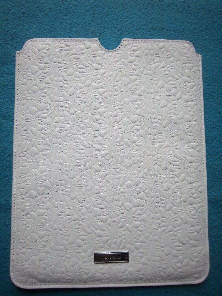 Nina Ricci Ladies Tablet Sleeve IP1