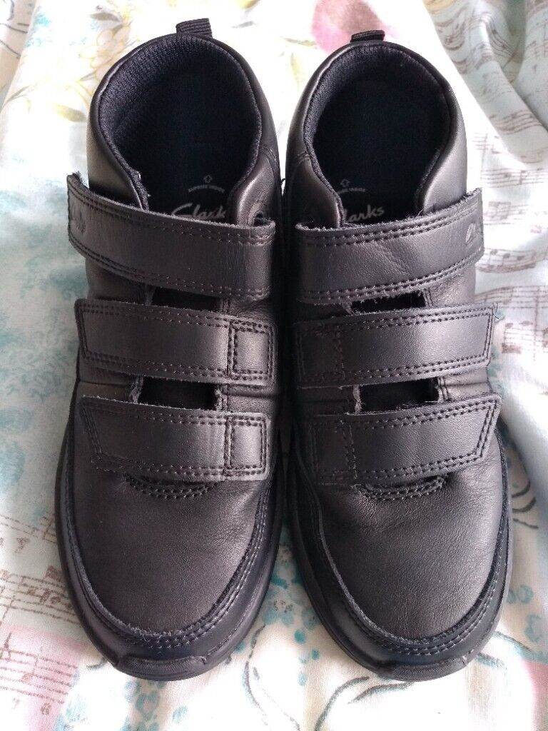 Clarks child black leather boots, like new, 13G wide used twice! 