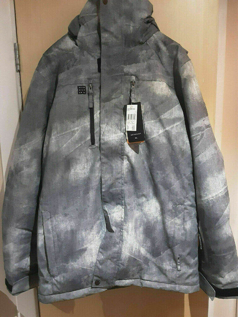 BNWT Mens QUIKSILVER PRINTED SNOW JACKET. SKI. SNOWBOARD. SMALL
