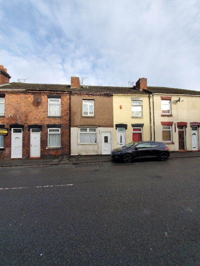 **LET BY** 2 BEDROOM TERRACED HOUSE** NORTH ROAD** ST6 2DN** DSS ACCEPTED** NO DEPOSIT**