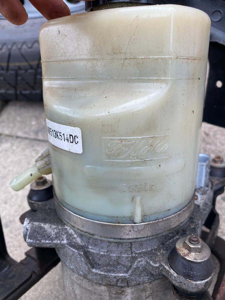 Ford KUGA  HYDRAULIC PUMP POWER STEERING PUMP 4M513K514DC