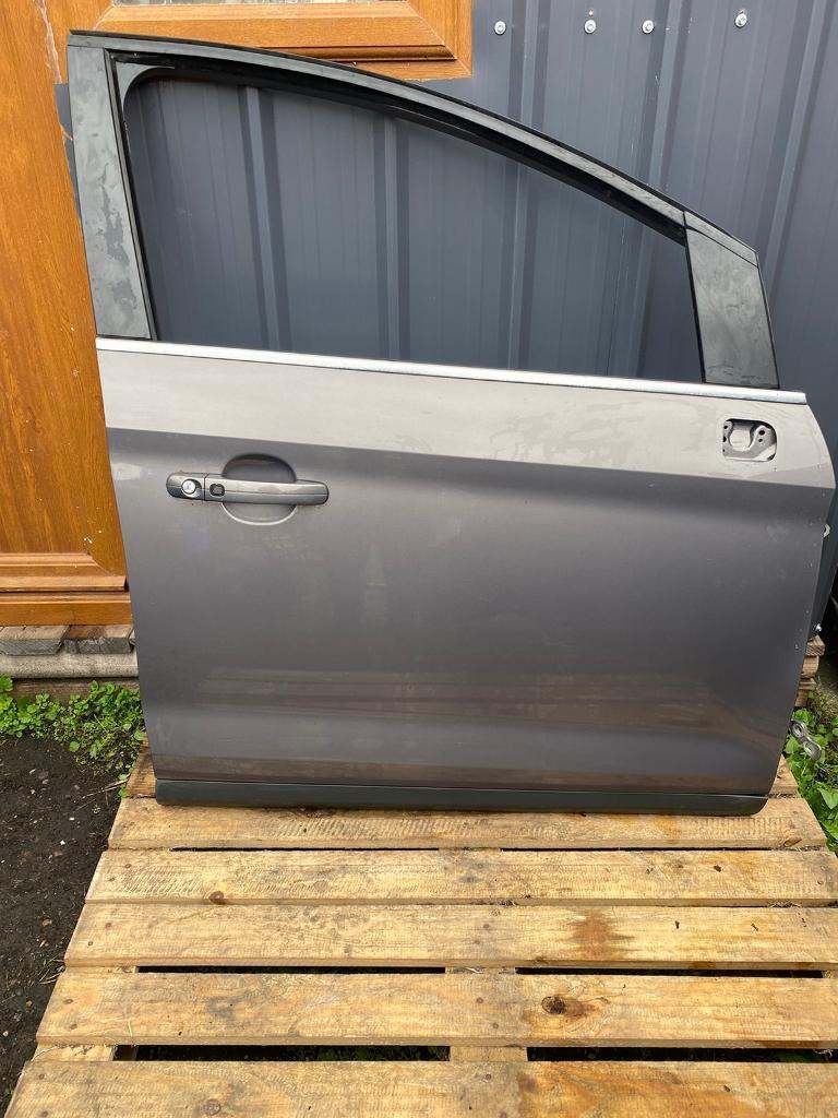 2012 FORD KUGA MK1 5 DOOR ESTATE OFFSIDE FRONT DRIVERS DOOR O/S BROWN