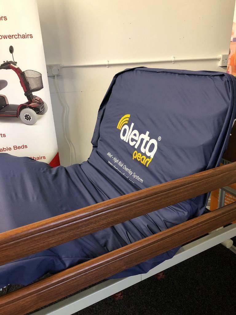 Electric hospital bed