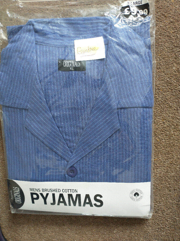  PYJAMAS (NEW) - 2 pairs, in wrappings. Traditional style. XL. Can be sold separately.