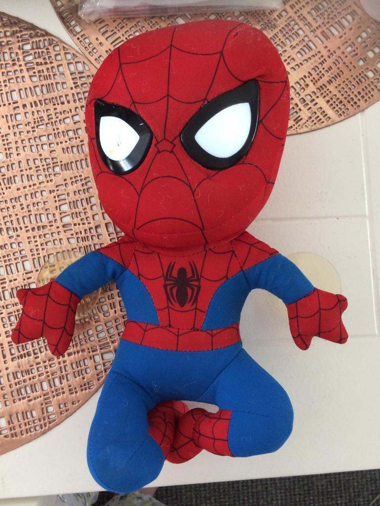 Spider-man light up figure toy, children’s toys takes batteries 