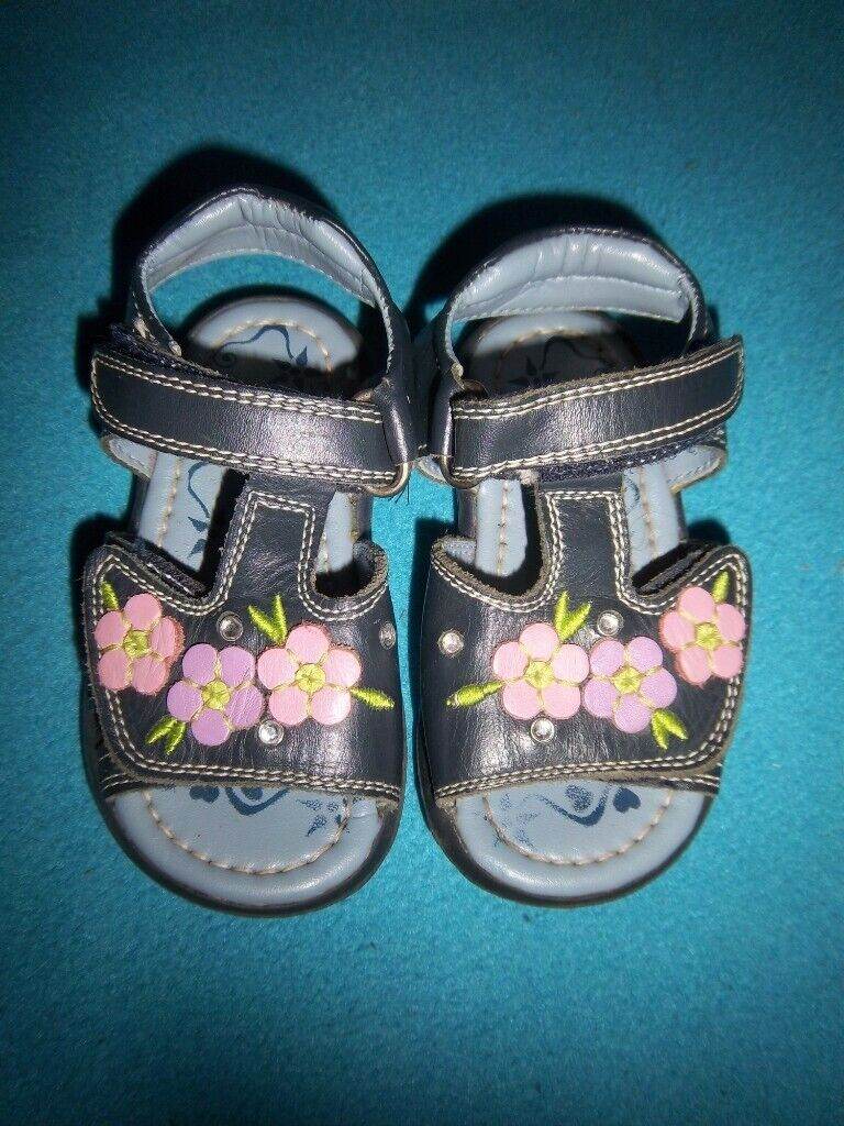 Girls Hush Puppies Navy Sandals Toddler Size 4 IP1
