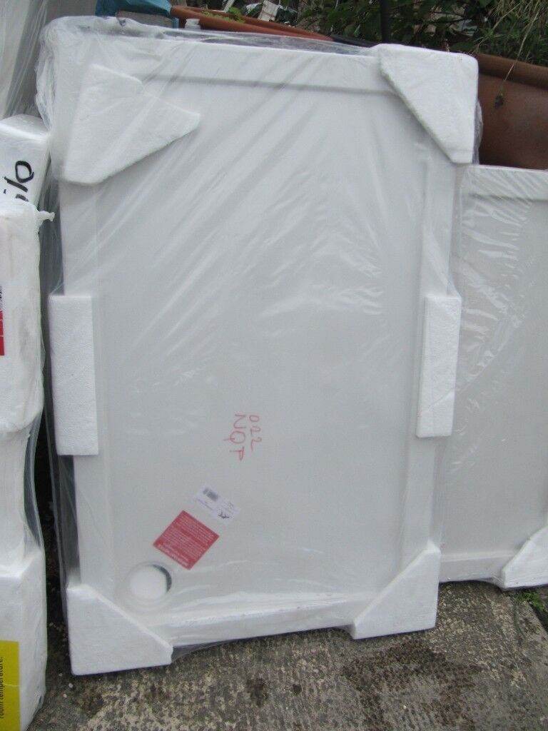 1 x white  shower tray 900 x 900 new still in wrappers lightweight