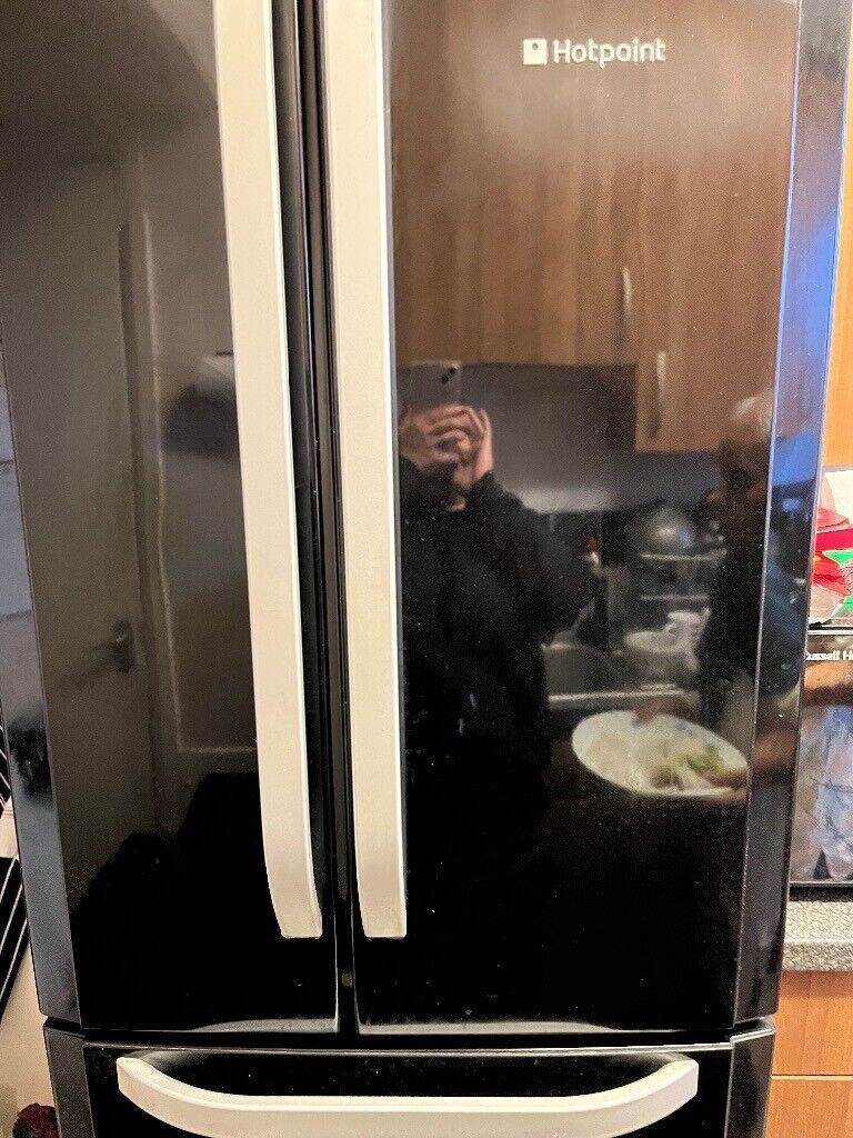 Hotpoint black fridge/freezer