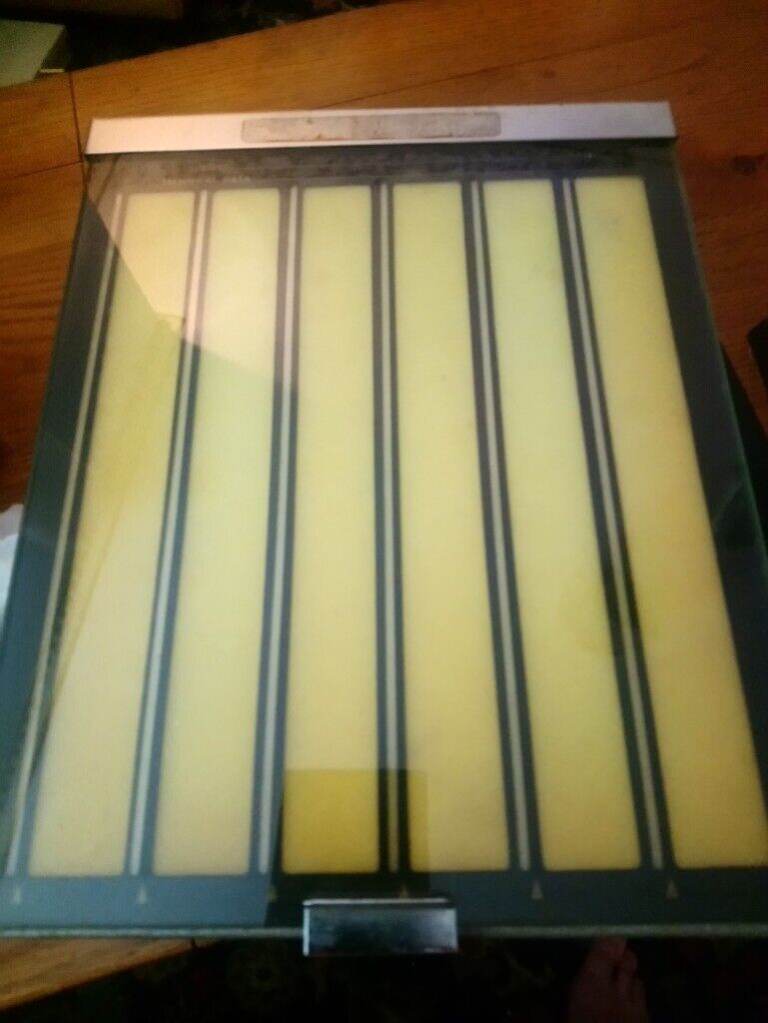 REDUCED. Photography. Darkroom equipment. Contact proof printer. 