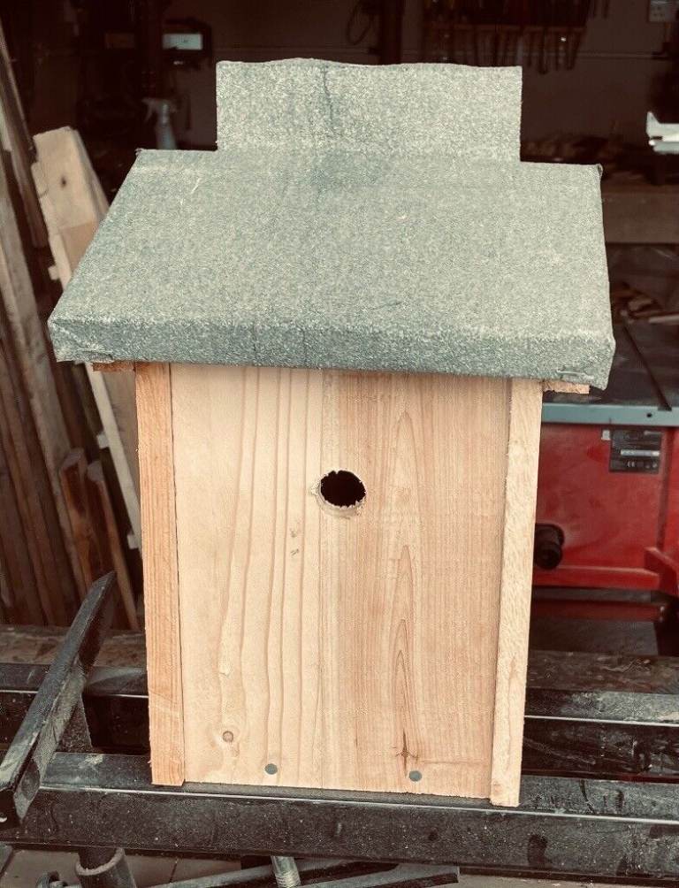 Felt Roof Handmade Wooden Bird Box for Blue Tits and Coal Tits 