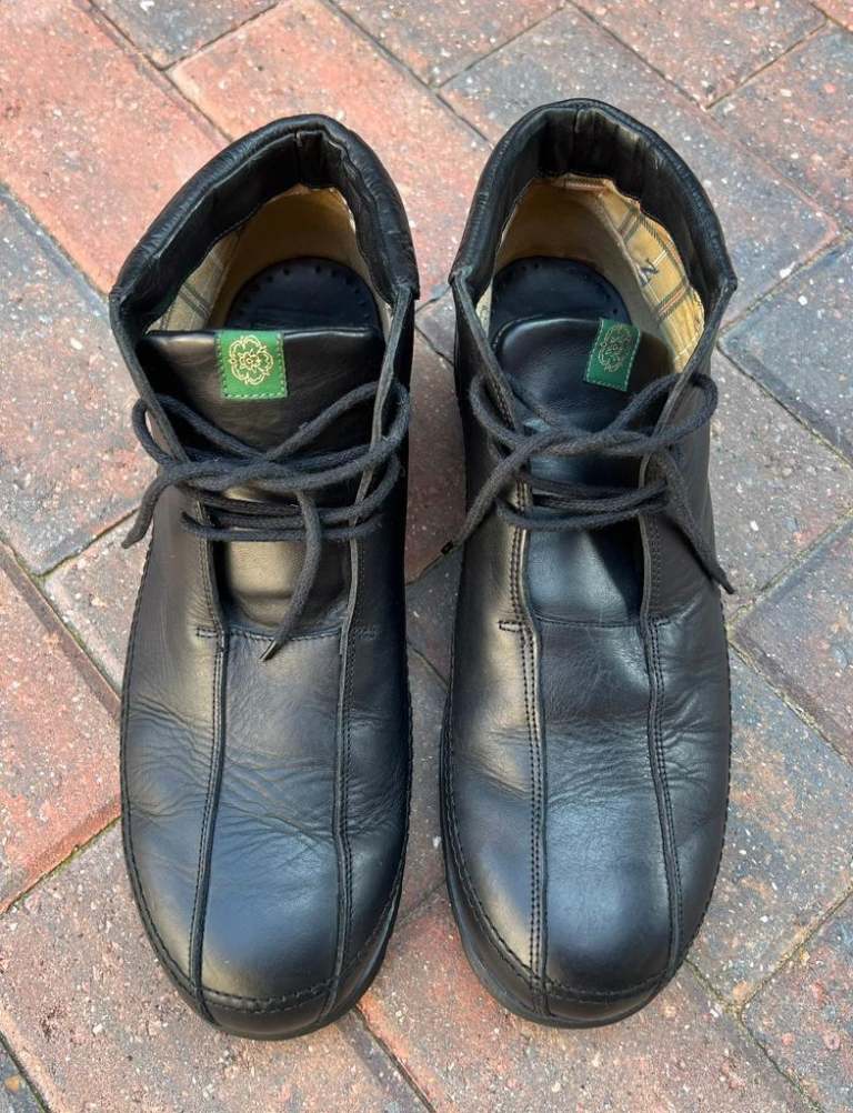 image for Mens Nicholas Deakin Boots Size 11