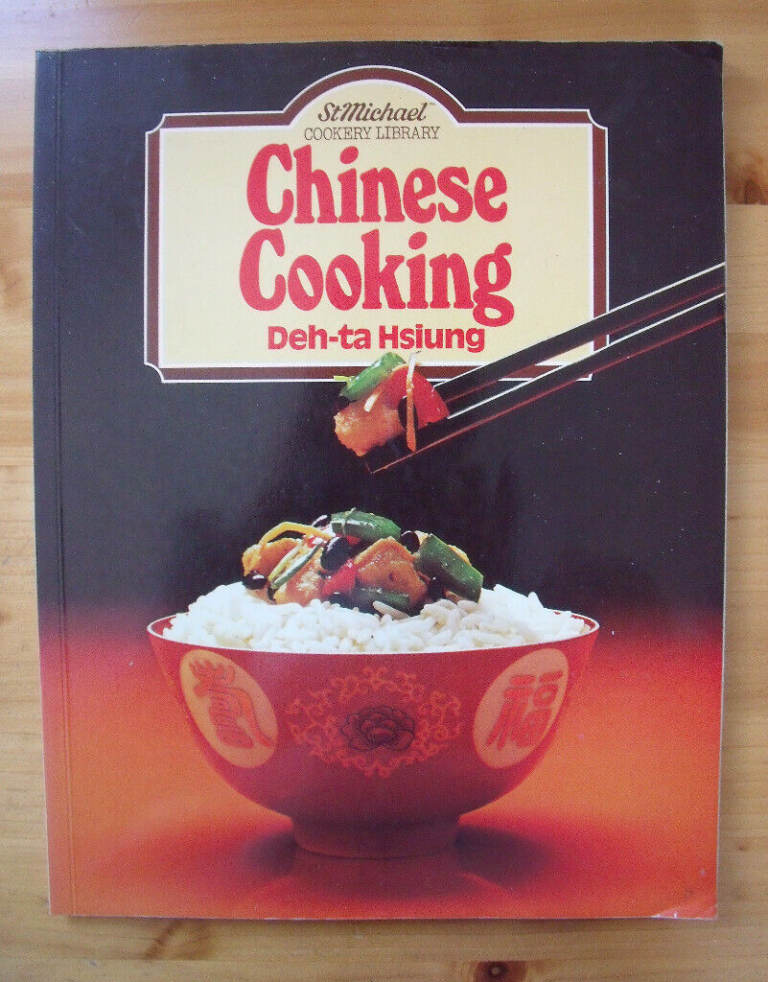 	 	Vintage 1983 St Michael (M&S) Chinese Cooking,Deh-ta Hsiung paperback book. 80 pages. Can post.