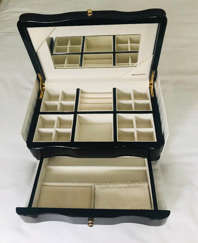 Brooks & Bentley Rosewood Jewellery Box