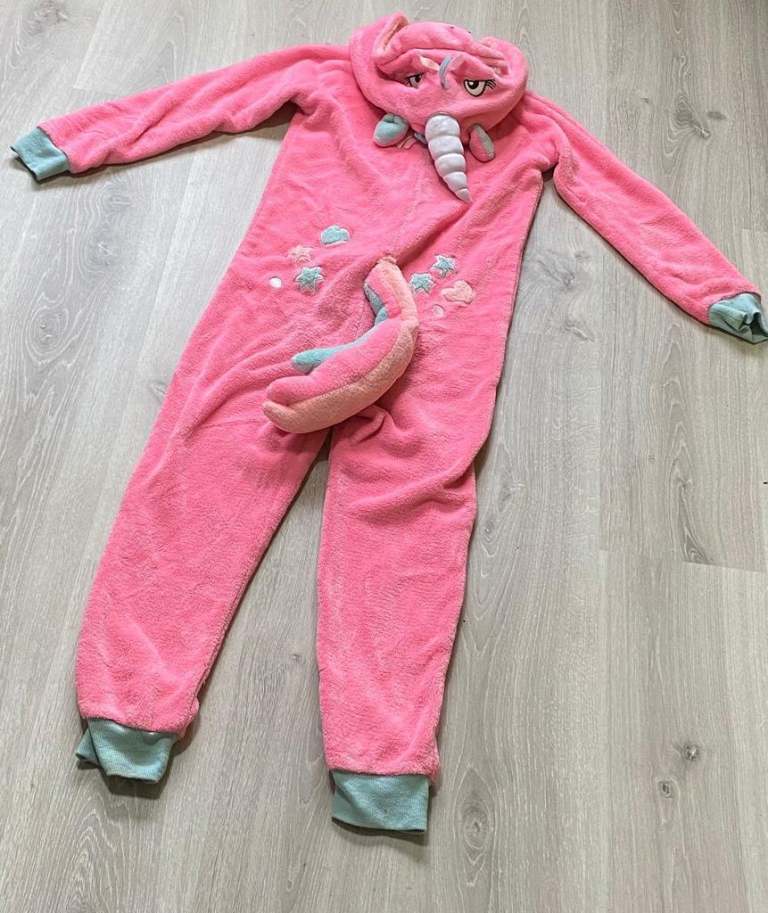 Pyjamas Unicorn Onesie with a detachable tail 9-10 Yrs