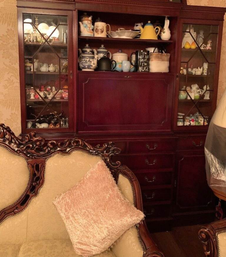 Mahogany wall unit - excellent condition