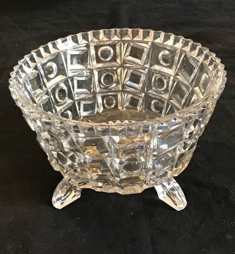 Cut glass Bowl Table  Centrepiece