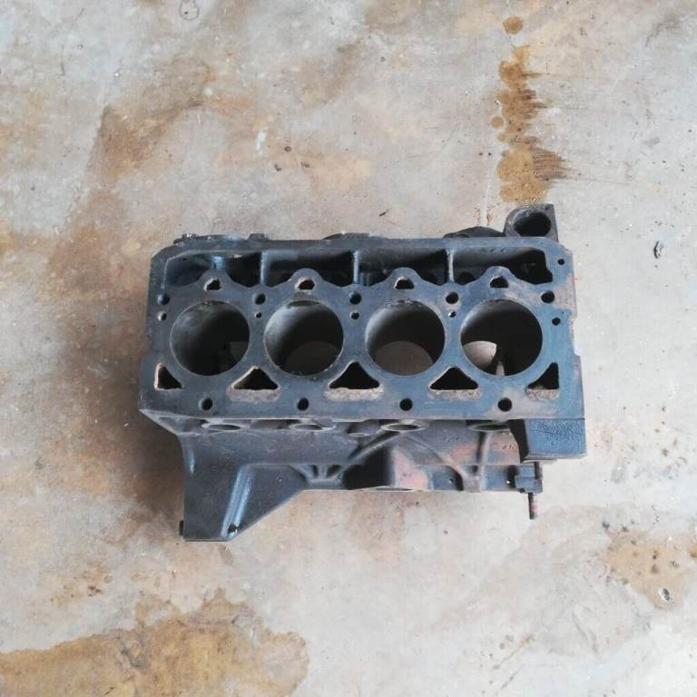 Engine block Fiat 1300 Type 116.000