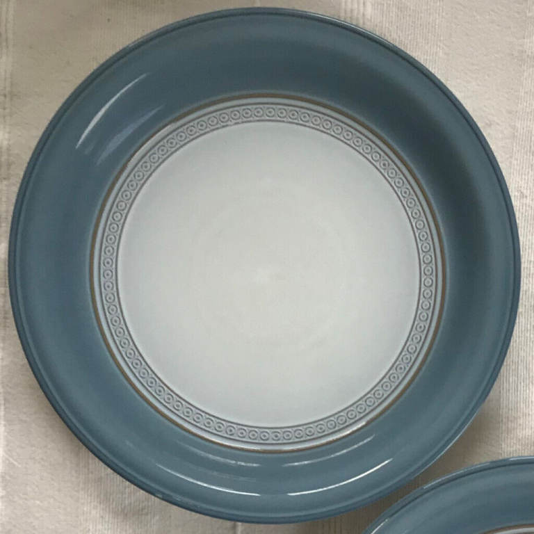 Vintage Denby Castile blue & white deep dinner plate. £6 ovno. Can post. 