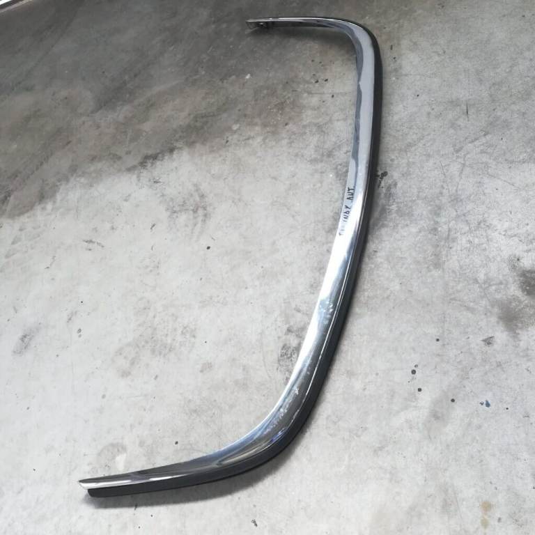 Front bumper for Maserati Indy