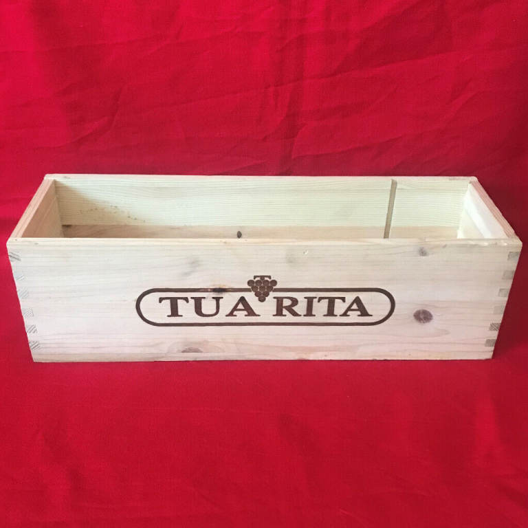 Wooden Italian Giusto di Notri 2016, Tua Rita wine box –rustic, practical.Upcycle, storage, display.