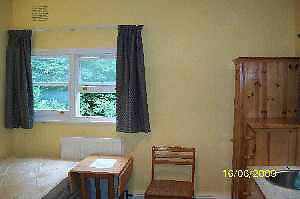 BAKER ST- CUTE SELF CONTAINED SINGLE STUDIO
