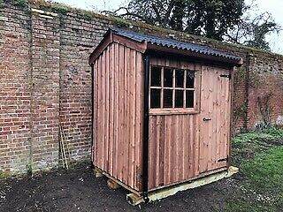 For sale, 7x5 wooden shed (2.1 x 1.5)