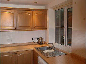 Move in Today, No long Contract, Contractors and Workers 300 Pounds a Week whole house