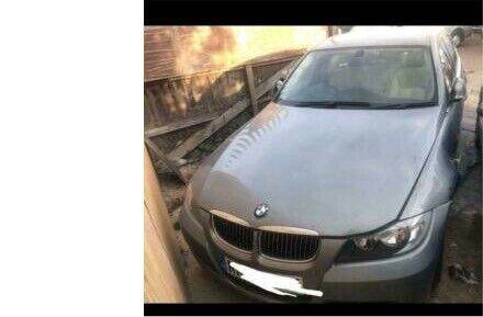 BMW 3 series 2006 325i  E90 recycled parts bonnet £165
