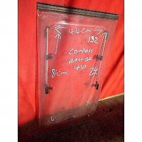 Compass Rallye front nearside window