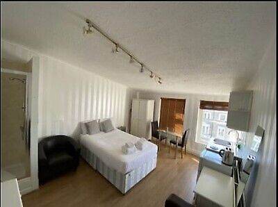 'ONE OR TWO PEOPLE ENJOY LUXURY LIVING HERE. NEAR KENSINGTON HIGH STREET