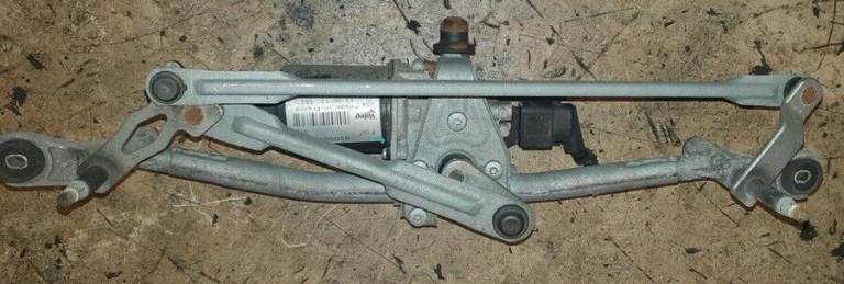 Fiat 500L Front Wiper Motor & Linkage 2013