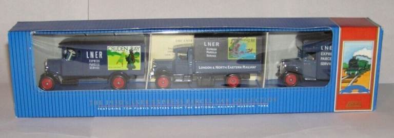 LLEDO TPL1003 LNER EXPRESS PARCELS VAN COLLECTION