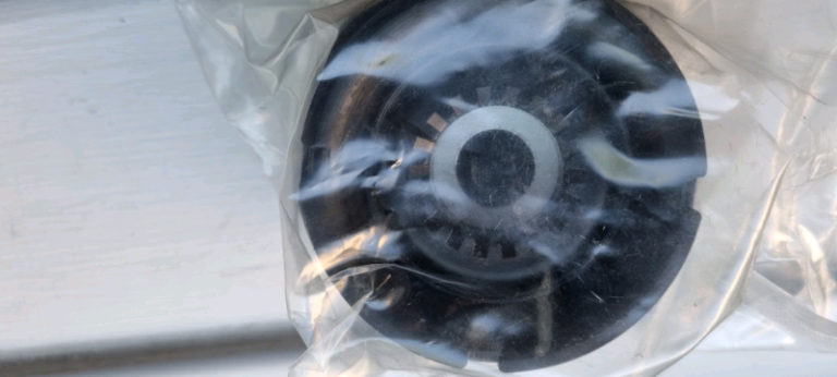 Audi TT Mk1 New Front Top Mount 