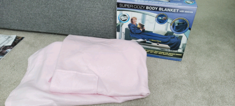  Pink Super Cozy Body Blanket - ideal to keep warm on sofa