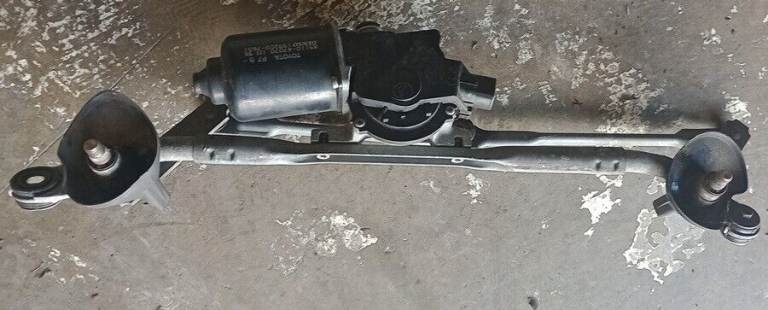Toyota Prius Wiper Motor And Linkage 2007