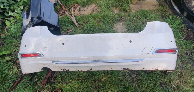 BMW 3 SERIES - F30 - REAR BUMPER - SE 