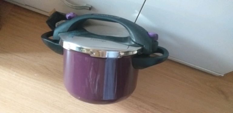 Prestige pressure cooker 