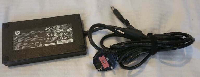 HP Original 200W Laptop Charger  