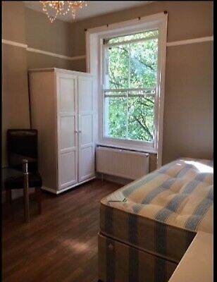 'CLEAN AND BRIGHT STUDIO IN KENSINGTON CENTRAL LONDON
